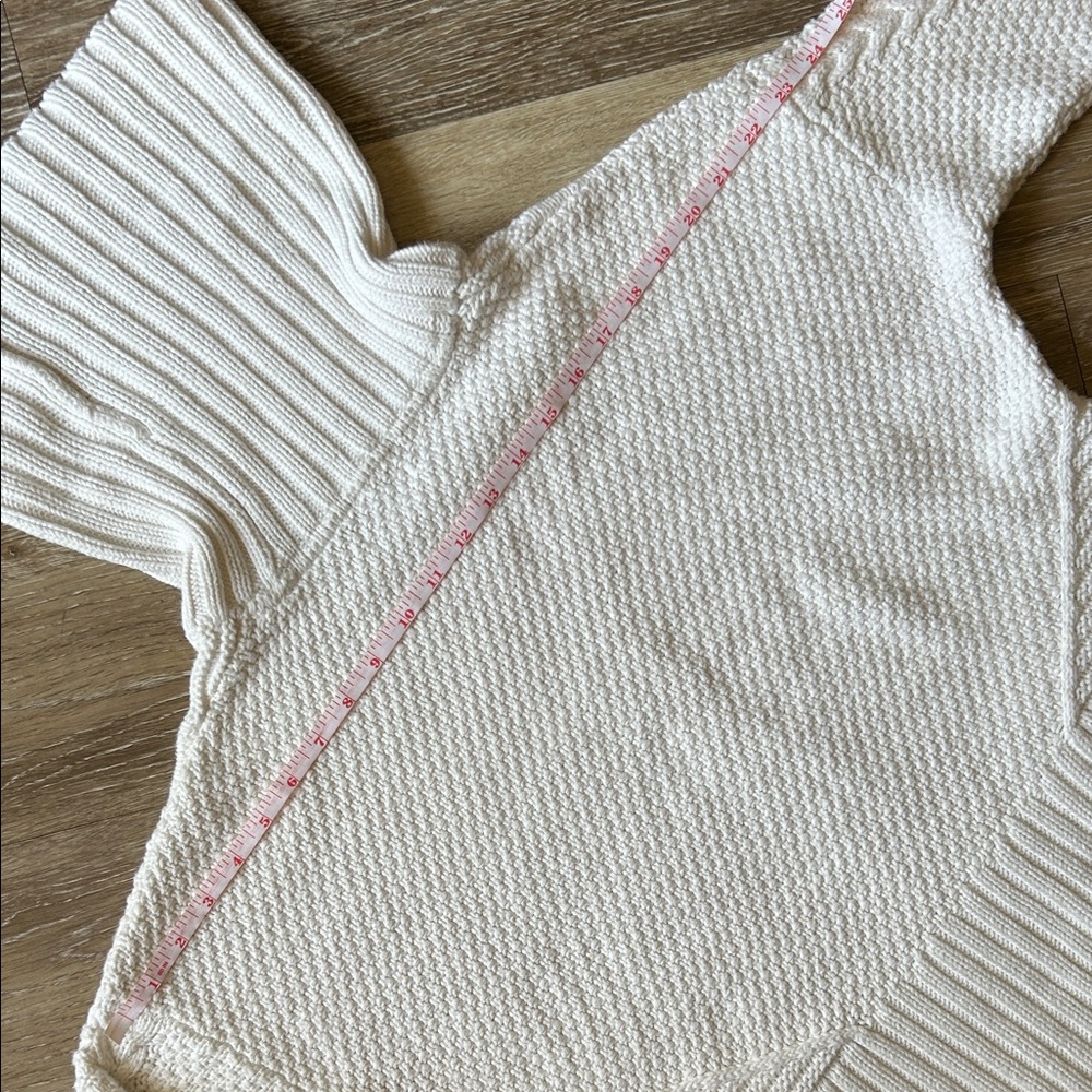 Elegant Rachel Ashwell Cozy Cotton Cream Cable Knit Turtleneck Sweater - Picture 10 of 13